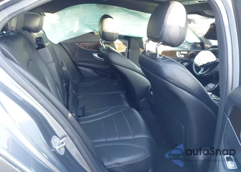 2018 Mercedes-Benz C 300 from USA, damaged, VIN 55SWF4JB3JU253881